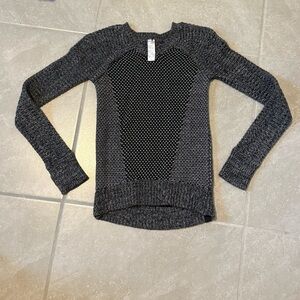IVIVVA Sweater
